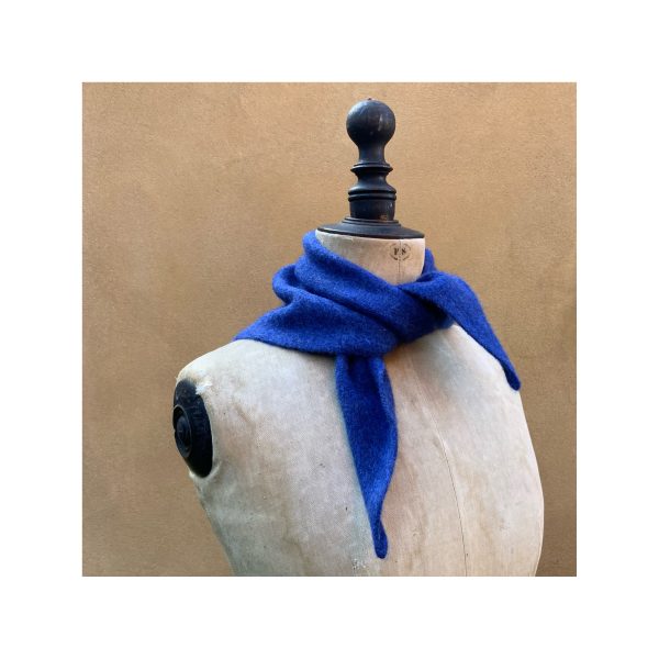 Neckerchief in Lambswool “Electric Indigo” - Image 2