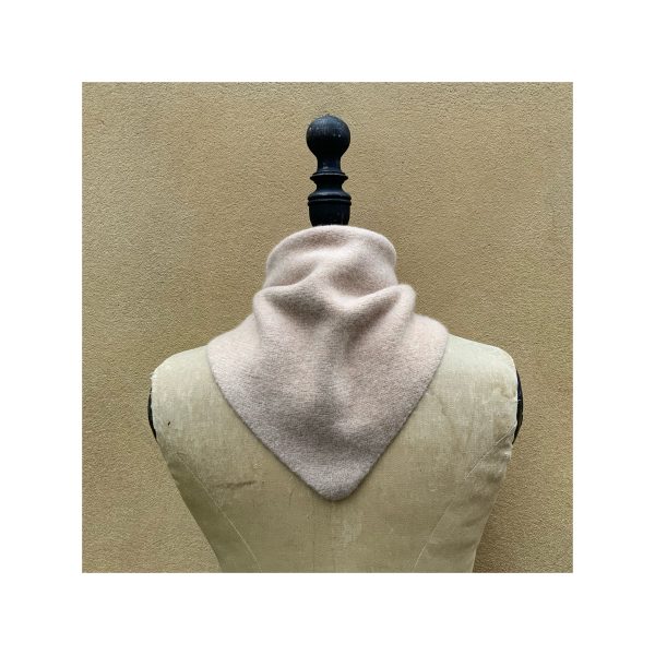 Neckerchief in Lambswool “Sandstorm” - Image 2